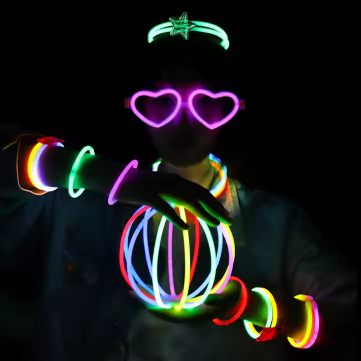 Brindes Glow Sticks - 100 Unidades Brindes Glow Sticks - 100 Unidades